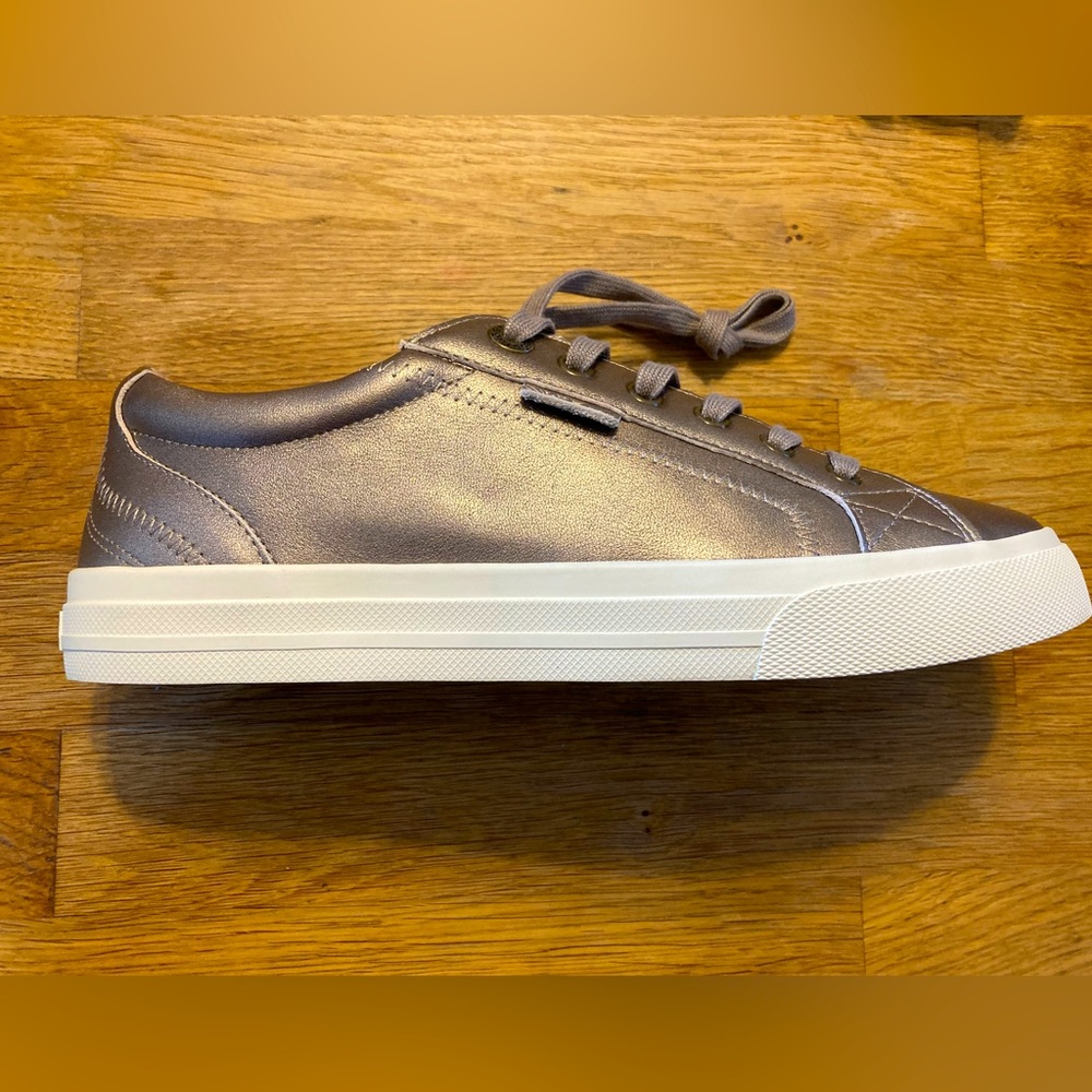 Taos Plim Soul Lux Leather Sneaker Women 9.5 Champagne